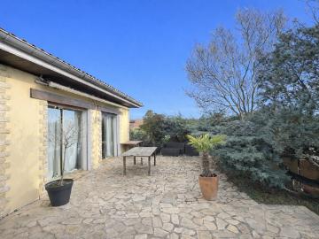Maison 7 pièces 220 m²