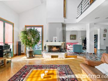 Maison 7 pièces 220 m²