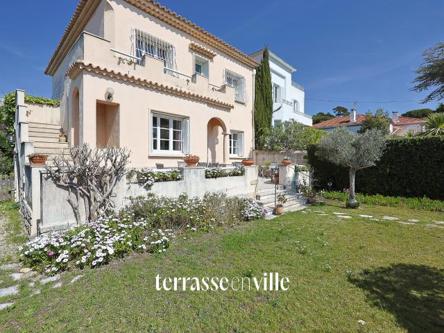 Maison 7 pièces 220 m²