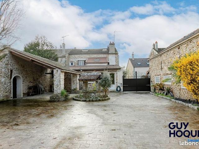 Maison 7 pièces 220 m²