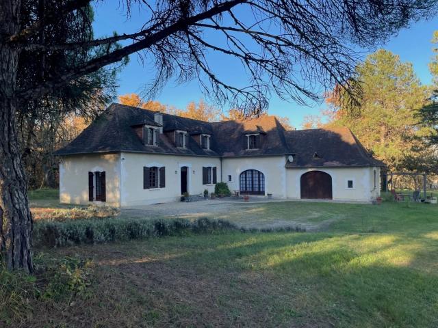 Maison 7 pièces 220 m²