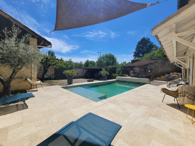 Maison 7 pièces 220 m²