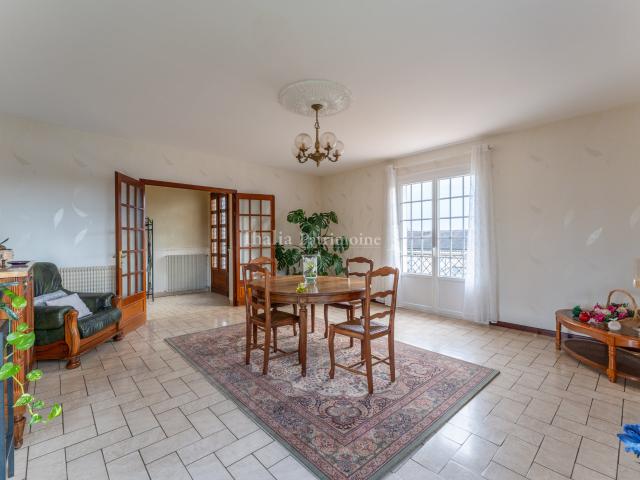 Maison 7 pièces 223 m²