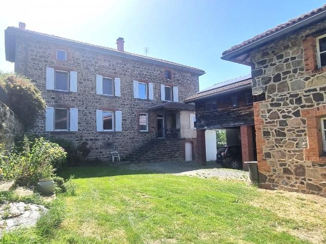 Maison 7 pièces 220 m²