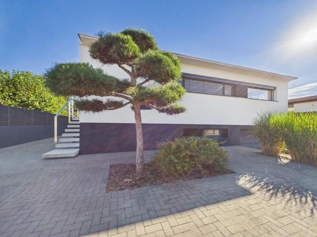 Maison 7 pièces 220 m²