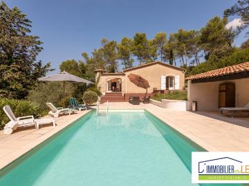 Maison 7 pièces 220 m²