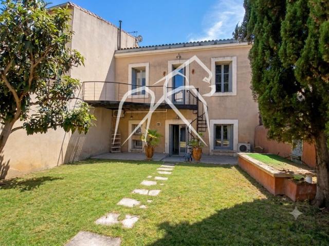Maison 7 pièces 220 m²