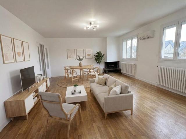 Maison 7 pièces 220 m²