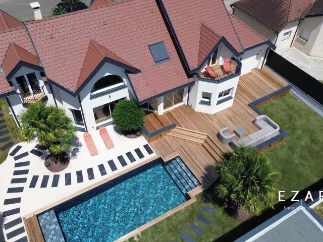Maison 7 pièces 220 m²