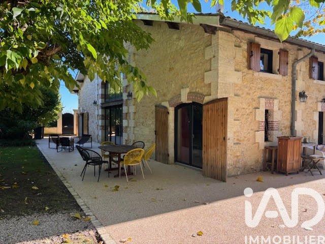 Maison 7 pièces 220 m²