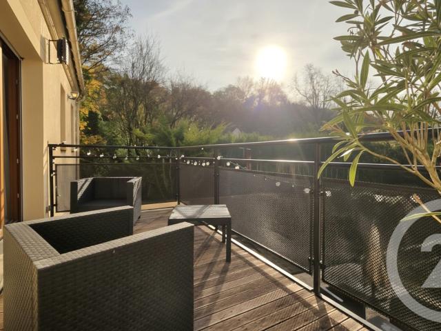 Maison 7 pièces 220 m²