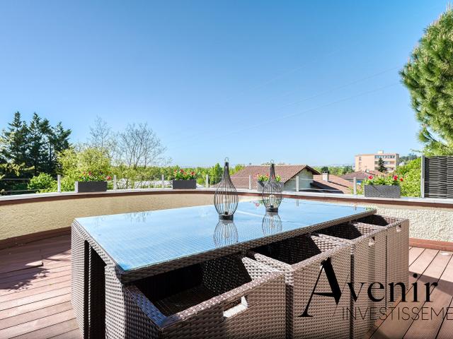 Maison 7 pièces 221 m²