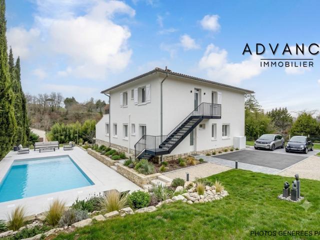 Maison 7 pièces 221 m²