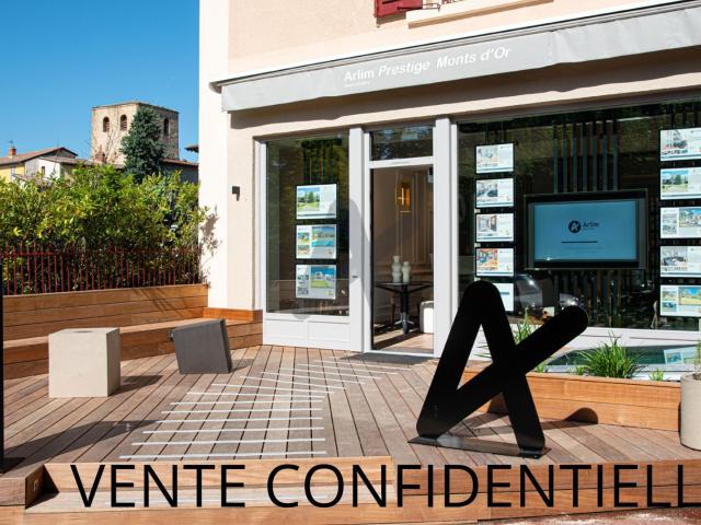 Maison 7 pièces 240 m²