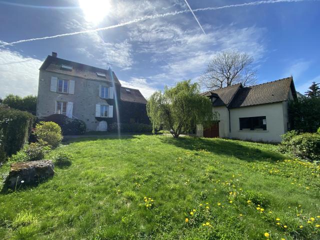 Maison 7 pièces 222 m²