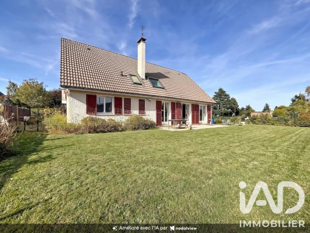 Maison 7 pièces 222 m²