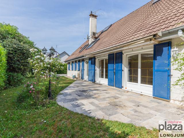 Maison 7 pièces 222 m²