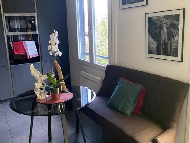 Maison 7 pièces, 222 m² à louer à Cranves Sales 74380