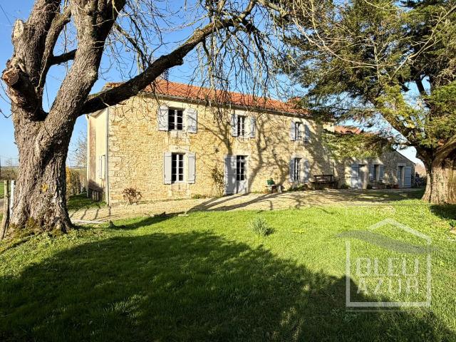 Maison 7 pièces 223 m²