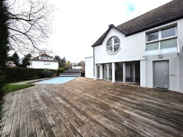 Maison 7 pièces 223 m²