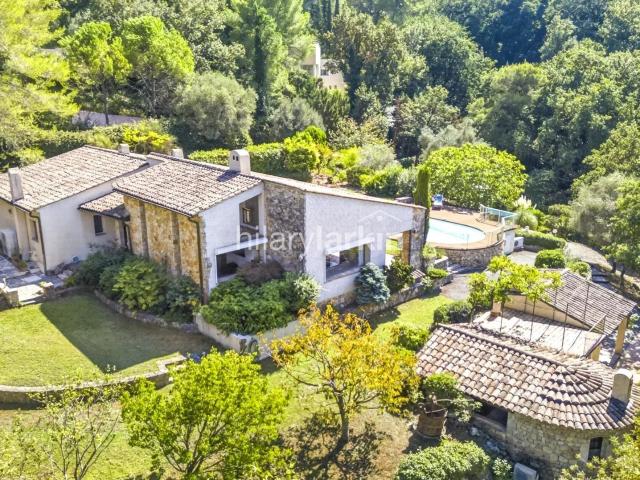 Maison 7 pièces 223 m²