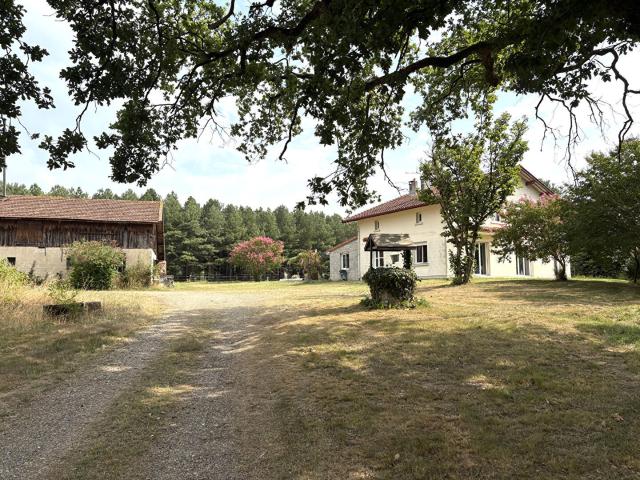 Maison 7 pièces 223 m²