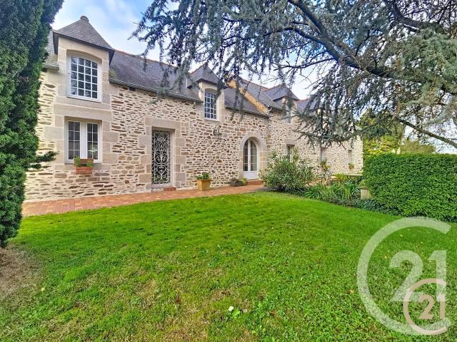 Maison 7 pièces 223 m²