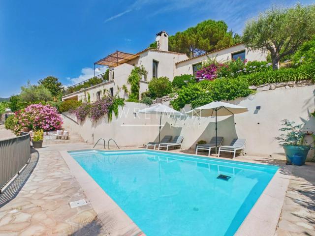 Maison 7 pièces 223 m²