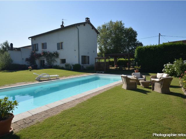 Maison 7 pièces 234 m²