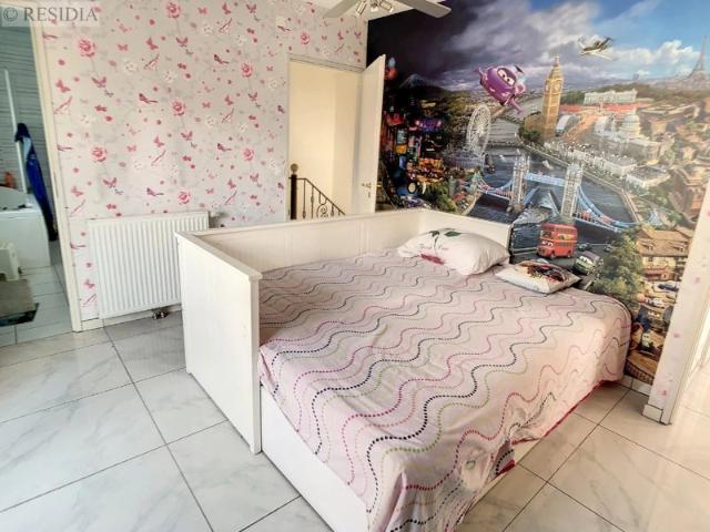 Maison 7 pièces 234 m²