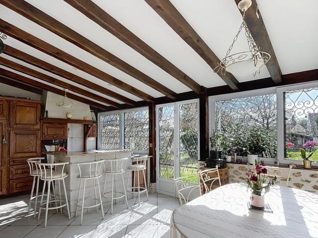 Maison 7 pièces 235 m²