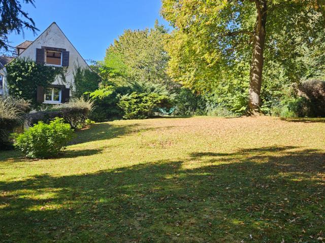 Maison 7 pièces 235 m²
