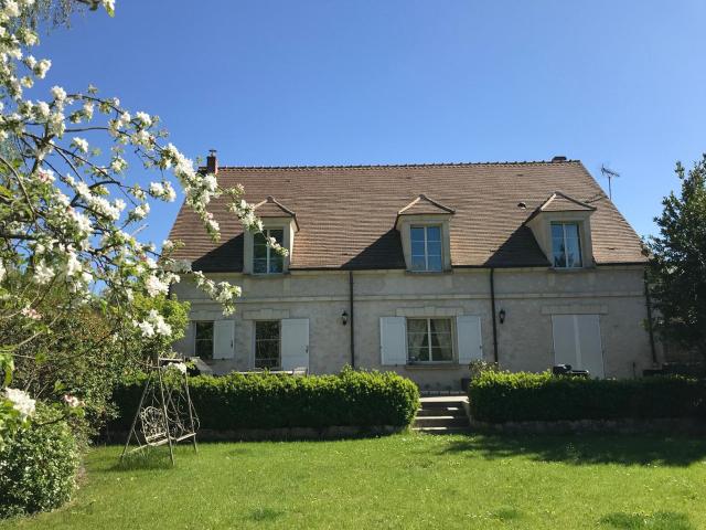 Maison 7 pièces 235 m²
