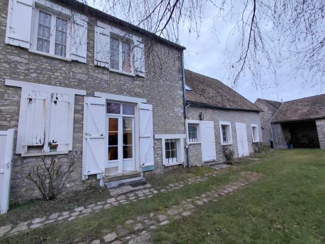 Maison 7 pièces 235 m²