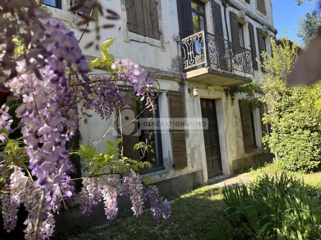 Maison 7 pièces 235 m²