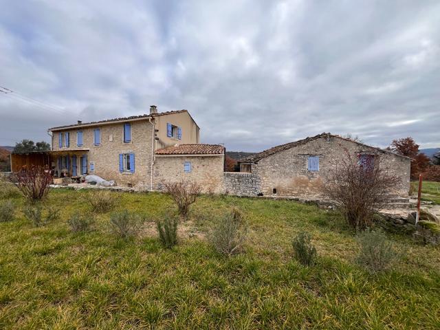 Maison 7 pièces 235 m²