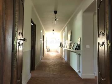 Maison 7 pièces, 235 m² à louer à Aix en Provence 13100