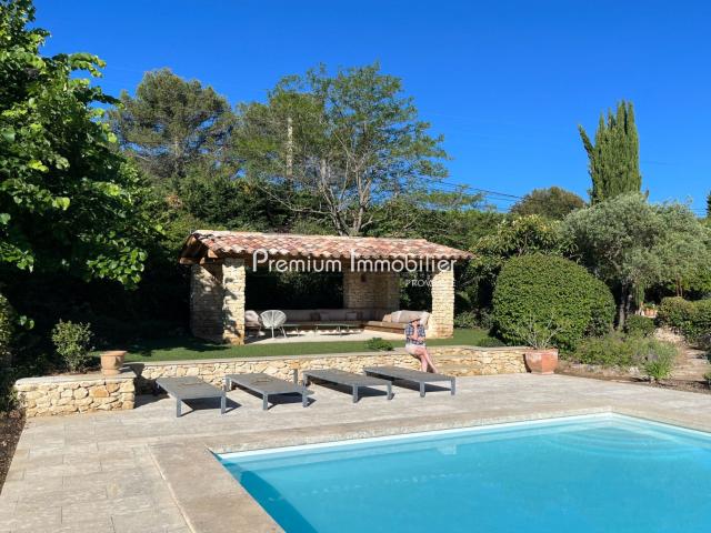Maison 7 pièces, 235 m² à louer à Aix en Provence 13100