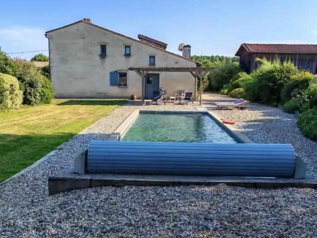 Maison 7 pièces 236 m²
