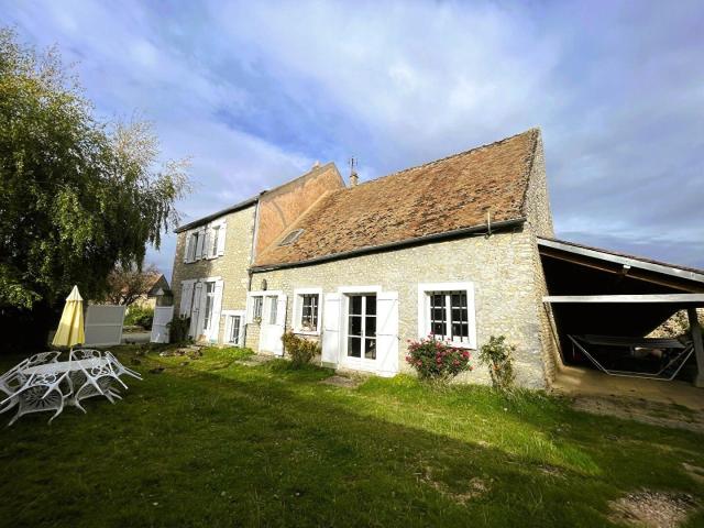 Maison 7 pièces 236 m²