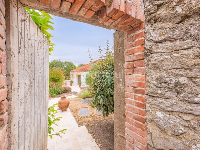Maison 7 pièces 236 m²