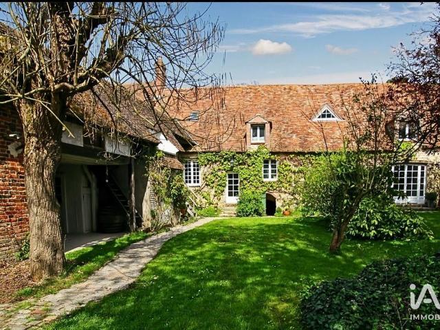 Maison 7 pièces 237 m²