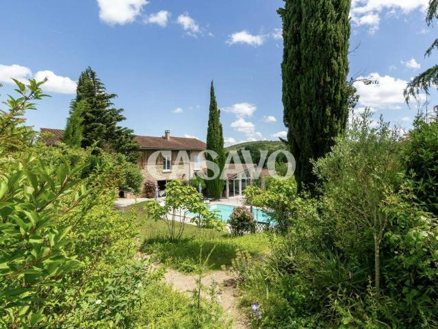 Maison 7 pièces 237 m²