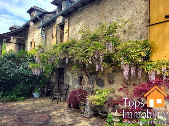 Maison 7 pièces 237 m²
