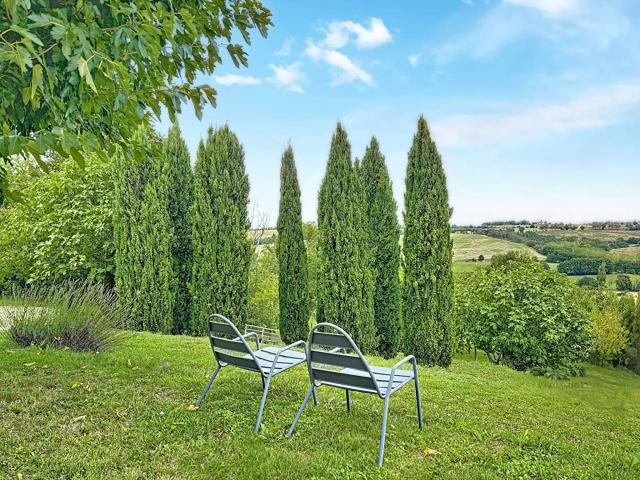 Maison 7 pièces 237 m²