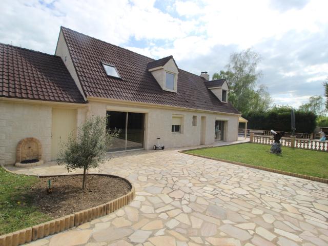 Maison 7 pièces 238 m²