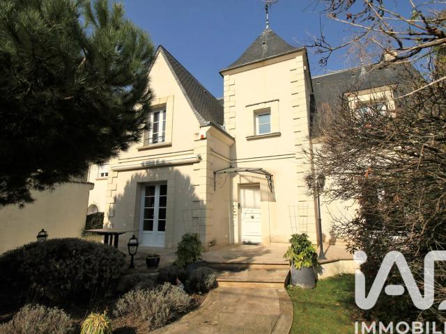 Maison 7 pièces 238 m²