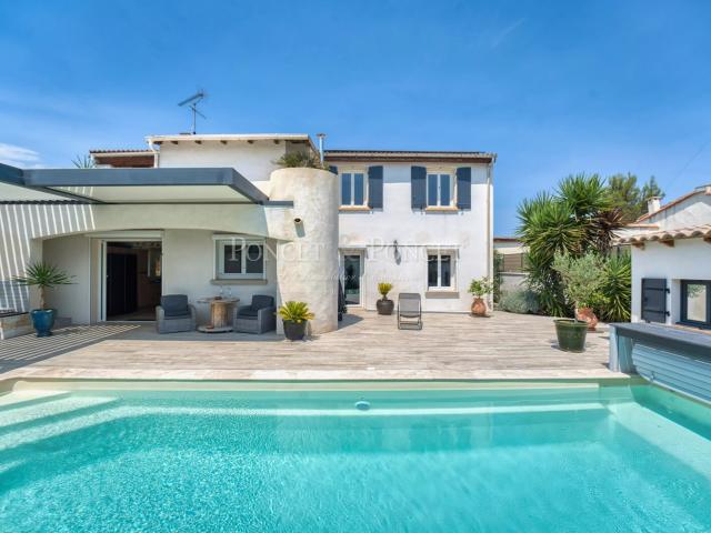 Maison 7 pièces 239 m²