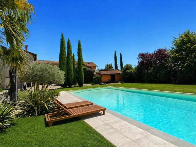 Maison 7 pièces 239 m²