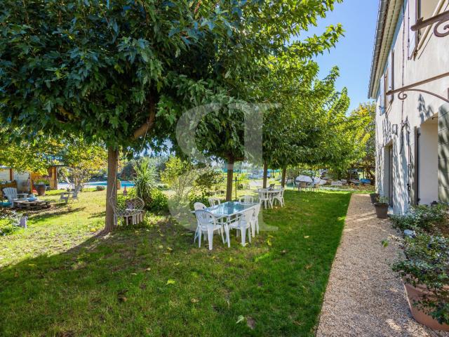 Maison 7 pièces 239 m²